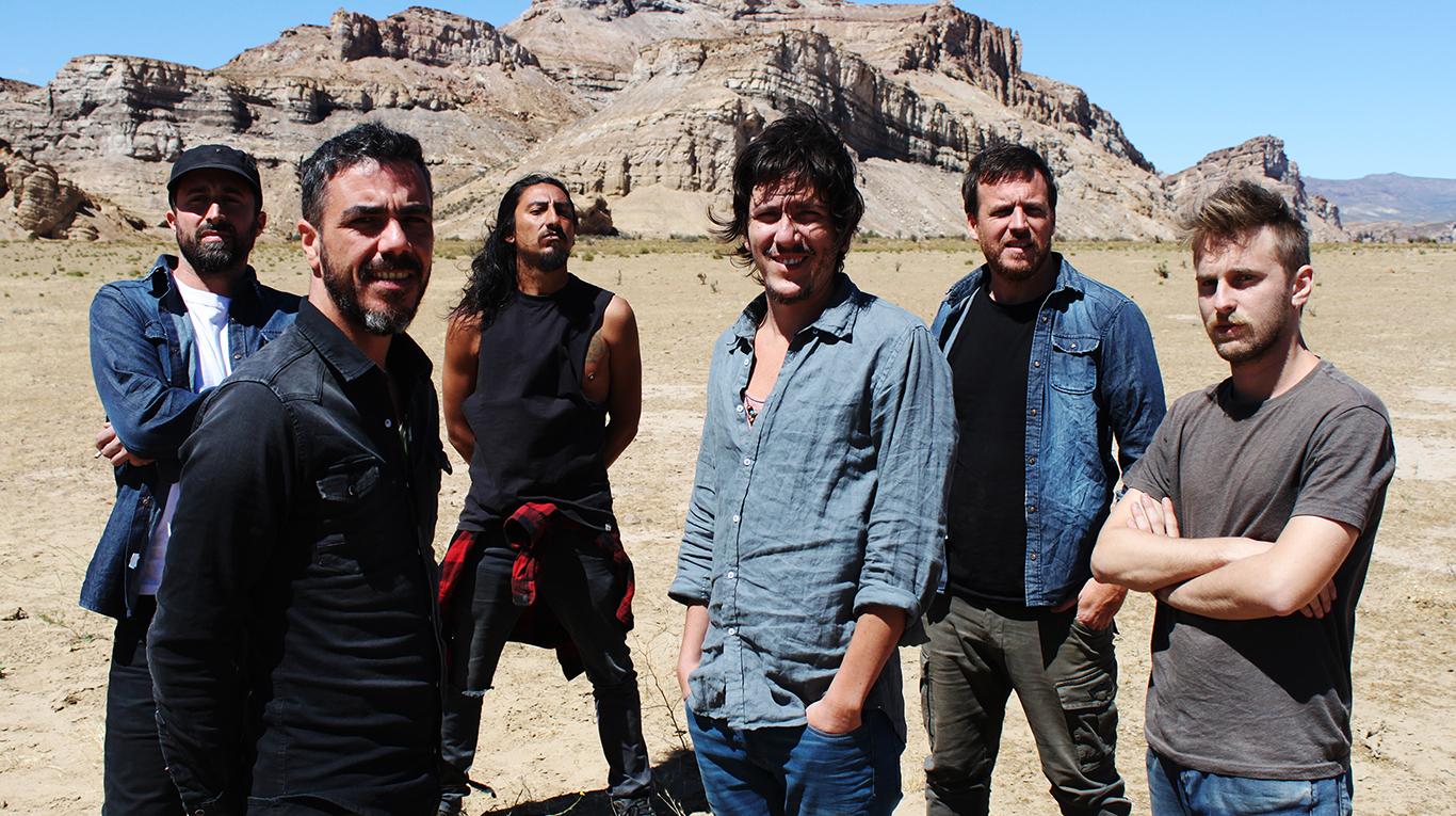 Andando Descalzo se presenta por primera vez en el Teatro Ópera