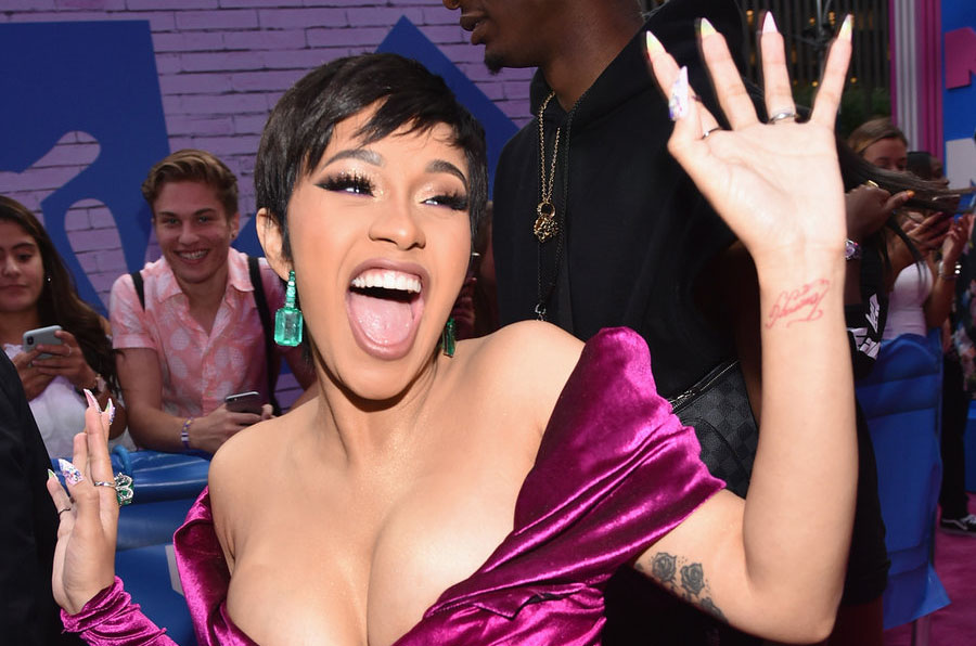 Cardi B en la alfombra roja durante los MTV VMA 2018. Foto: John Shearer/Getty Images for MTV.