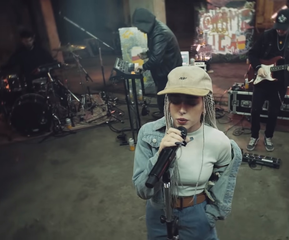 Nicki Nicole reversionó “Wapo traketero” con artistas en vivo