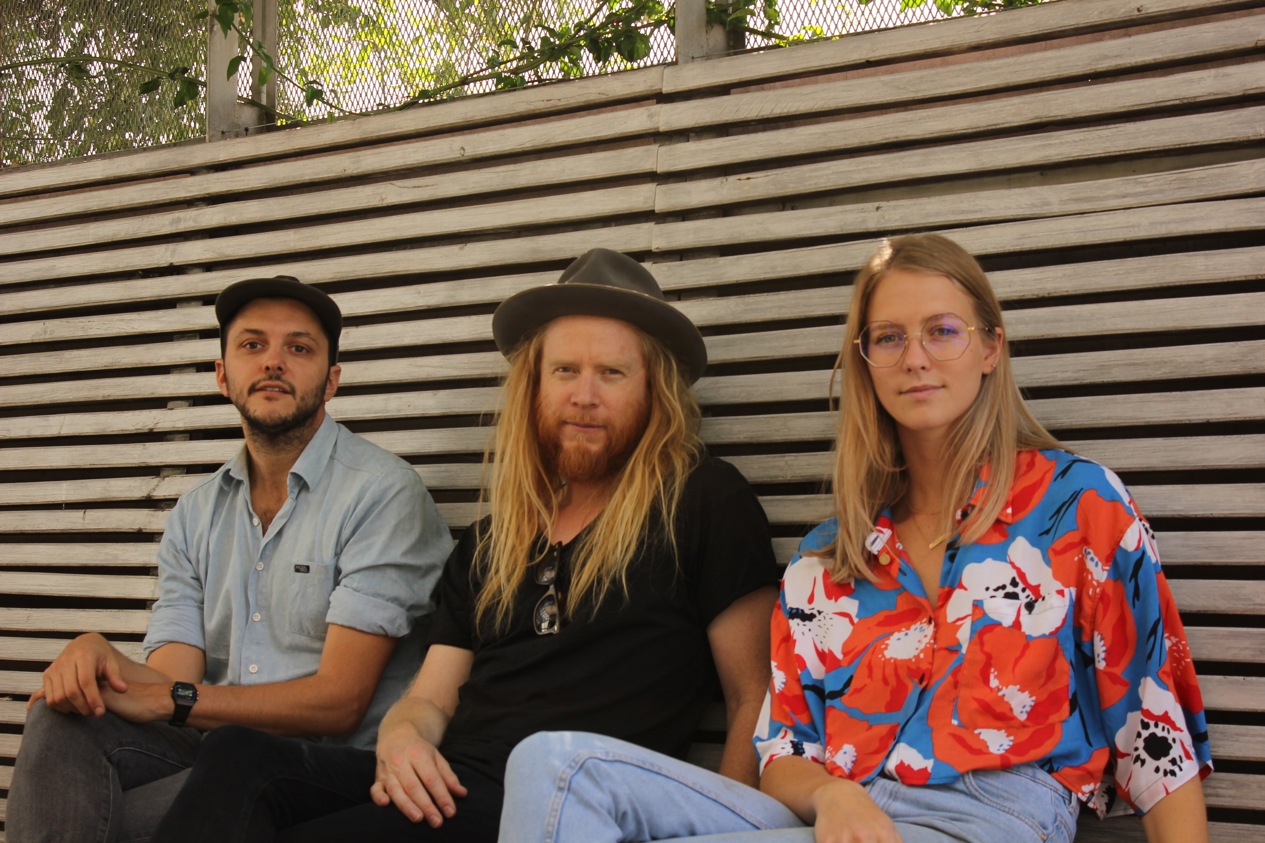 Stu Larsen se presenta en Lucille