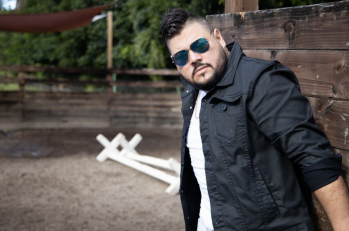 Israel Lukis prepara su próximo álbum: 