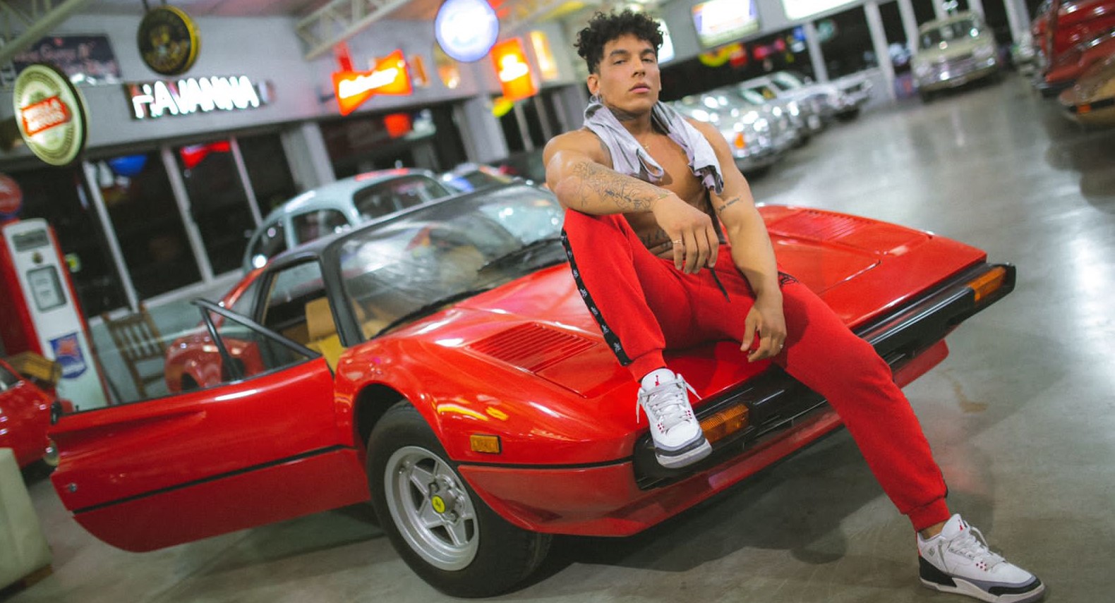 Apolo Kidd presenta 