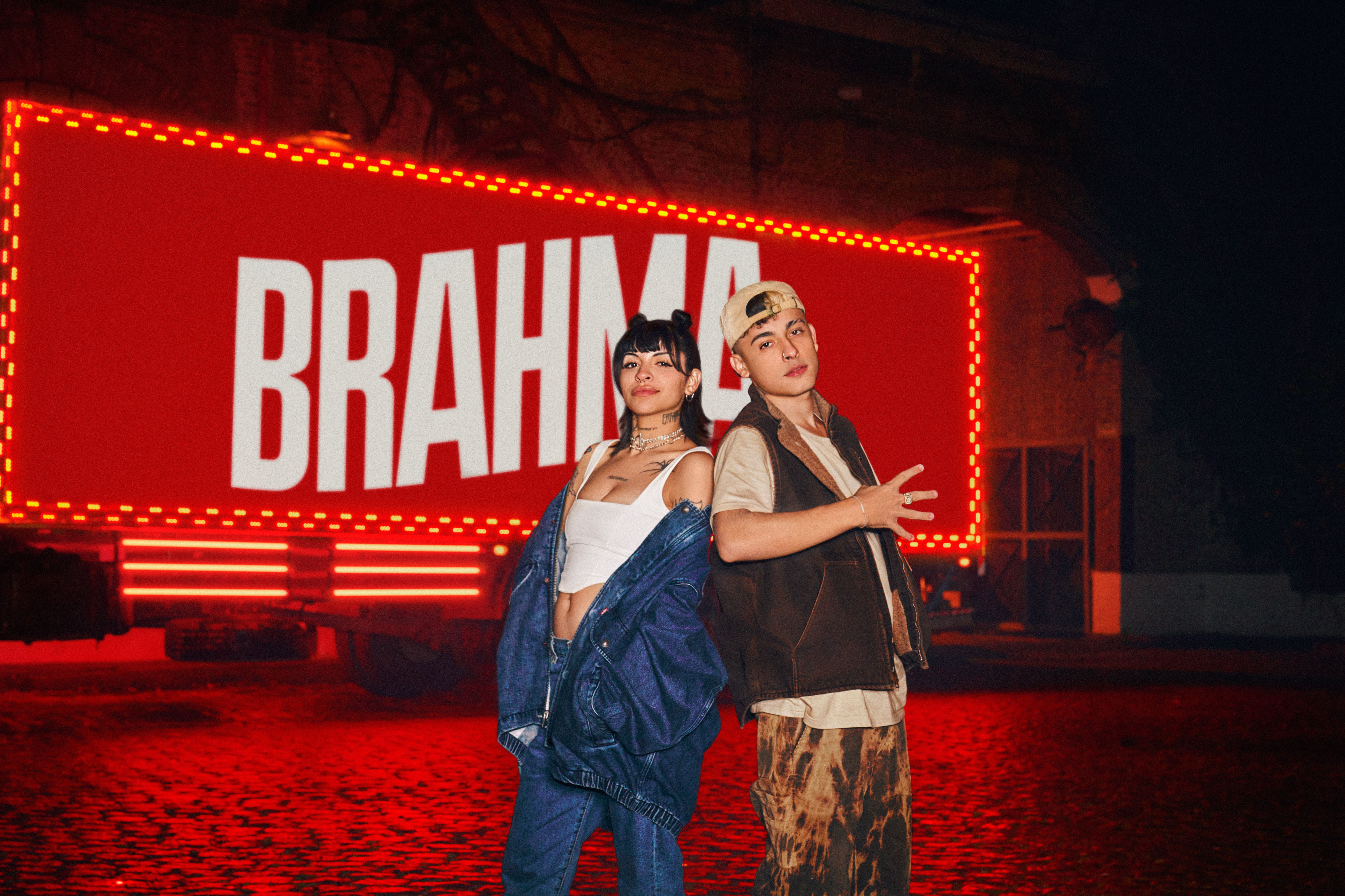 Cazzu y Trueno llegan a “La Fábrica”, la nueva plataforma de Brahma