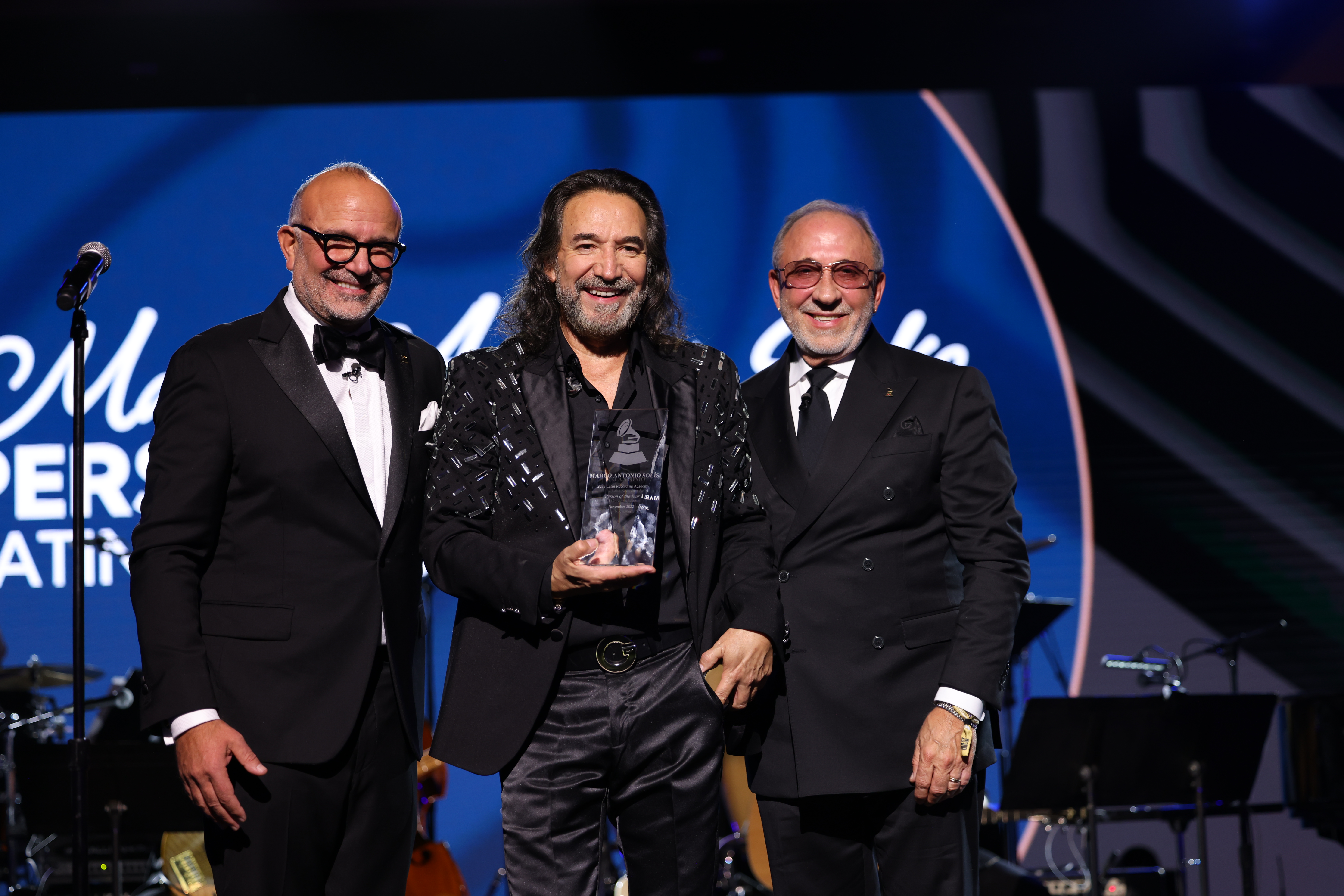 Marco Antonio Solís fue honrado como la Persona del Año 2022 de La Academia Latina de La Grabación®
