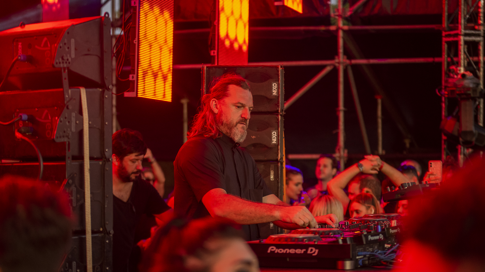 Solomun «Estoy muy agradecido de poder viajar por el mundo como