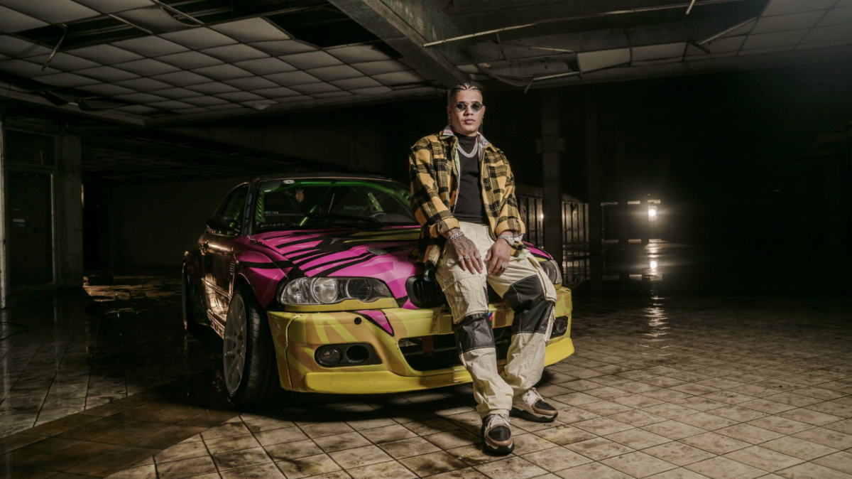 Boza homenajeó la belleza femenina en su último videoclip: 