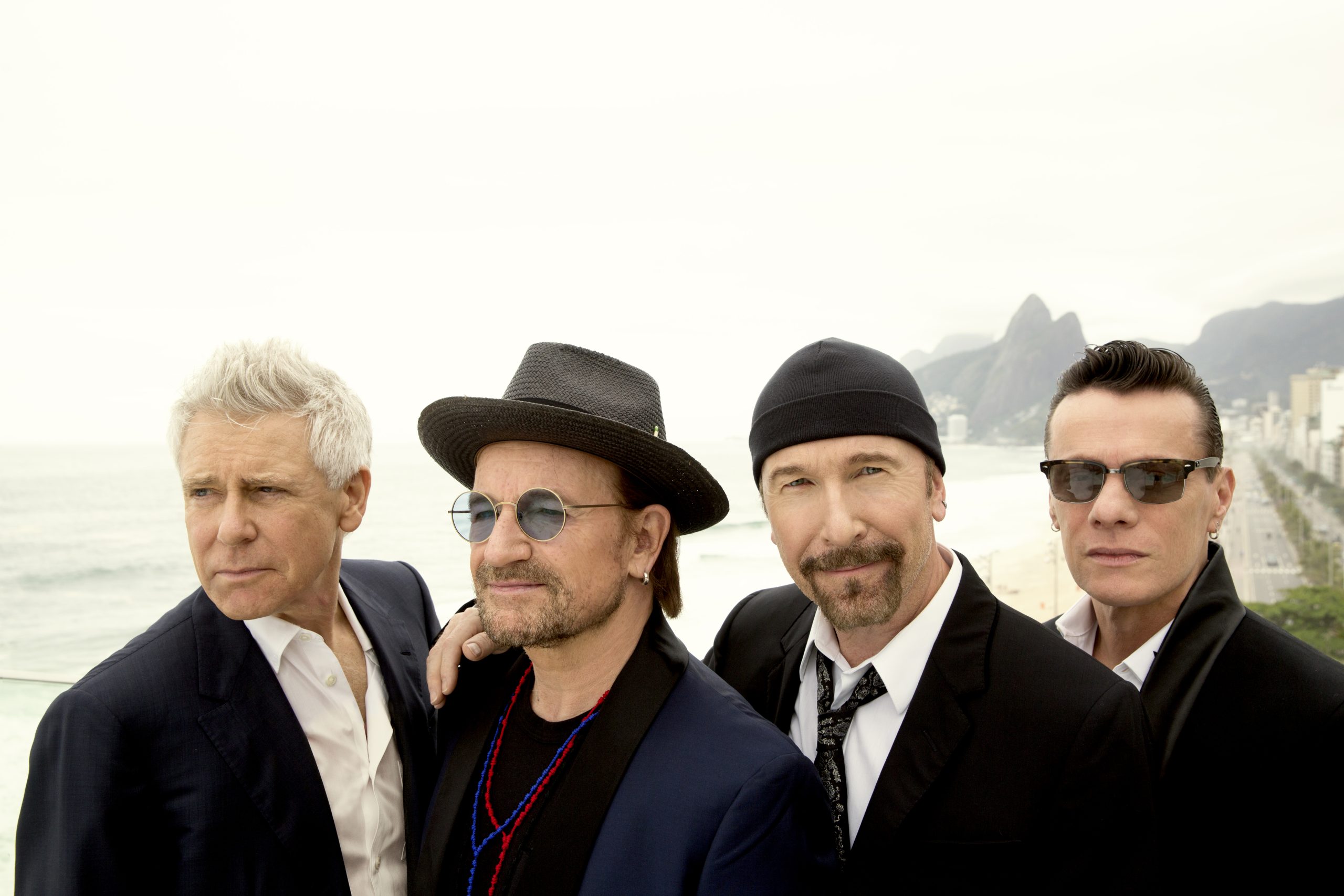 U2 reunió a 40 artistas en su nuevo álbum, 