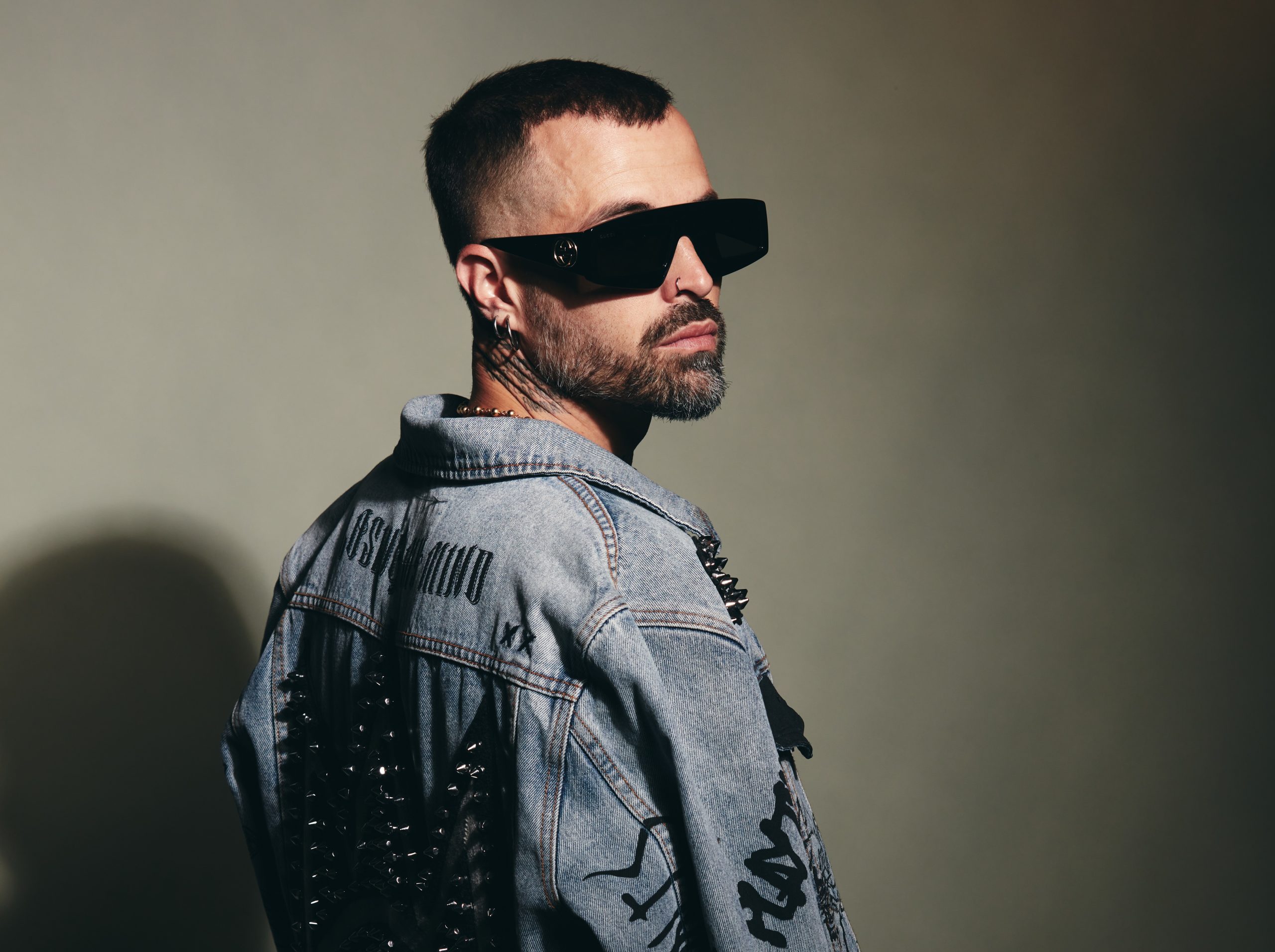 Mike Bahía culmina su trilogía con la presentación del tercer álbum: 
