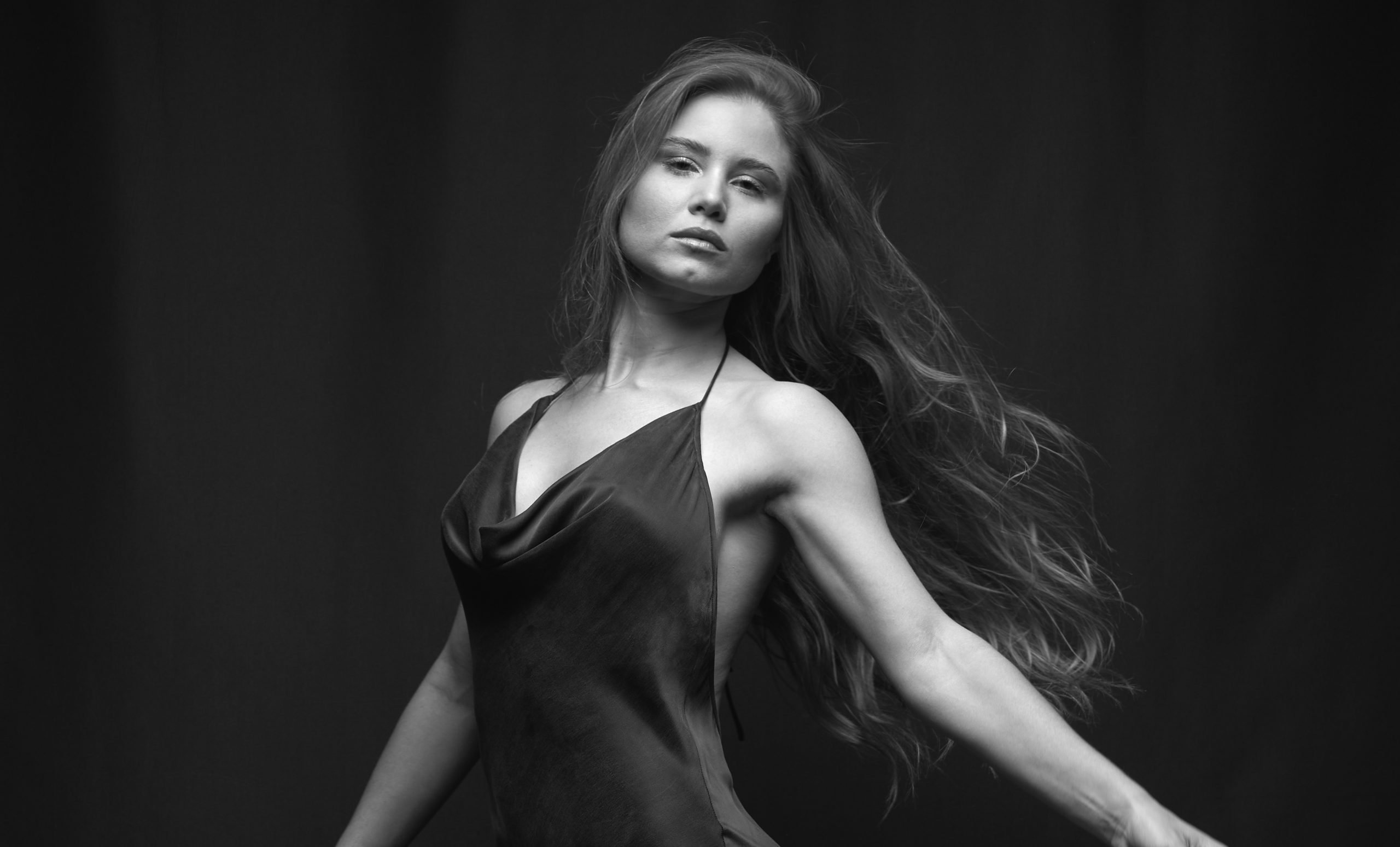 Claire Delic se presenta frente a la industria con su álbum debut lleno de homenajes: 