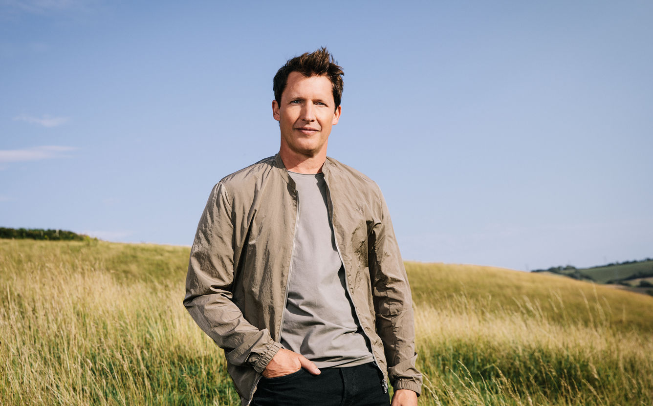 James Blunt anunció un nuevo disco con el single 