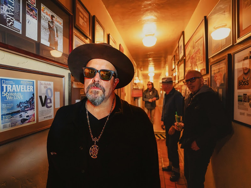 The Mavericks lanza “Moon & Stars”, su nuevo álbum de estudio